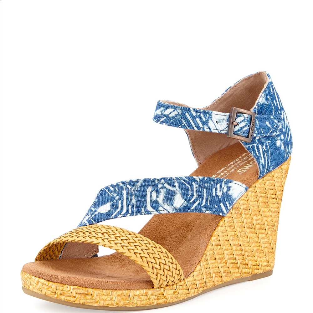 TOMS Clarissa Sandal NWOT